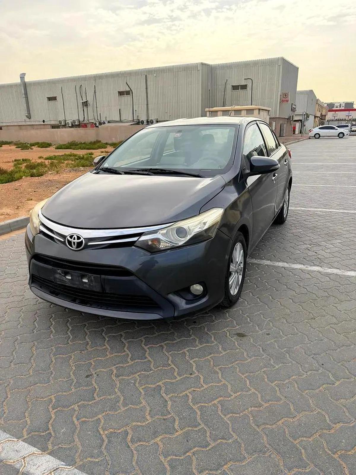 Toyota YARIS 2014 SE+ 1.5L Full Option Push Start-0-0