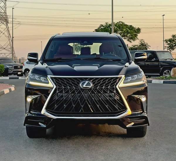 2019 Lexus LX570 Signature, GCC Specifications