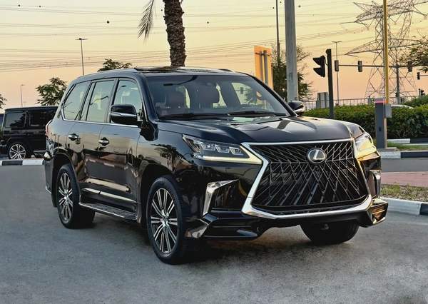 2019 Lexus LX570 Signature, GCC Specifications