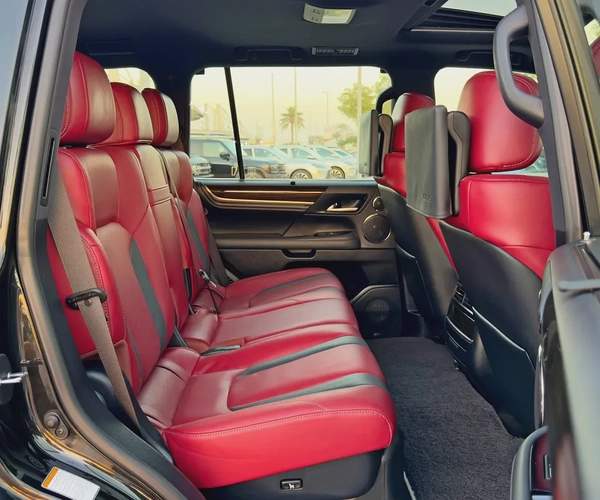 2019 Lexus LX570 Signature, GCC Specifications