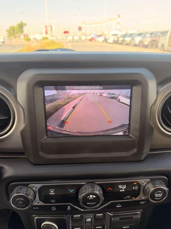 Jeep Wrangler Unlimited Sport S 2.0L A/T Sport 2.0L A/T Full Option