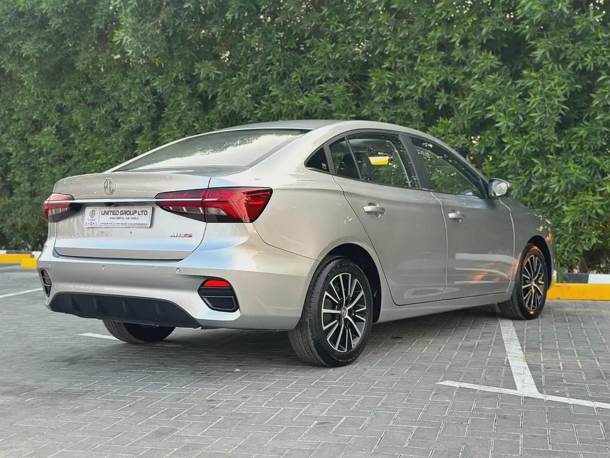 MG 5 /GCC / 2025/ 1.5L PETROL-4-4