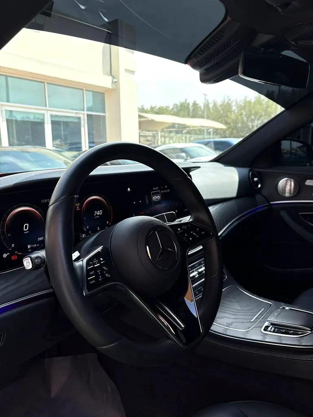 MERCEDES BENZ AMG E350 2023 Perfect Condition Super Clean Low Mileage Full option مرسيدس بنز-1-1