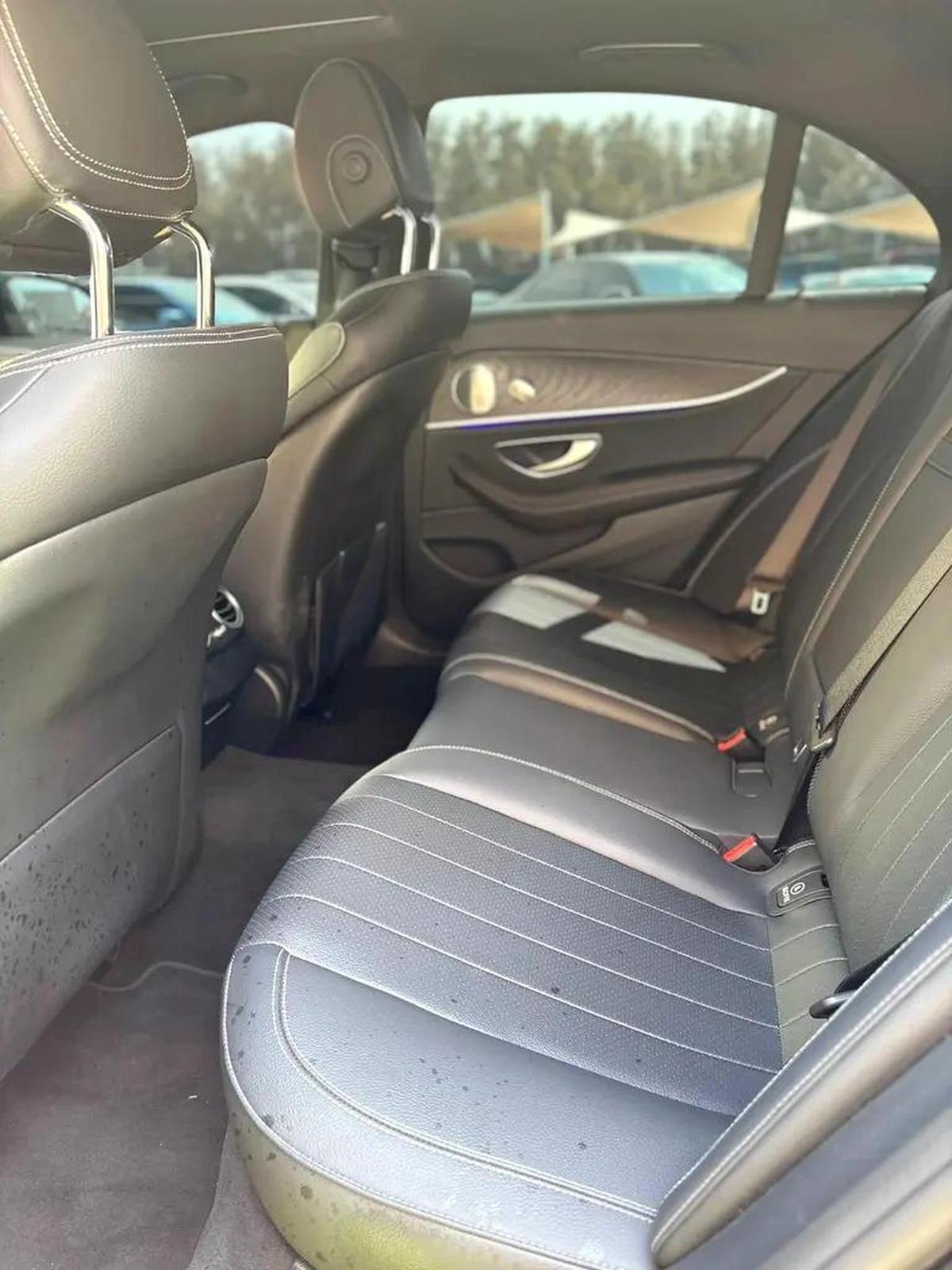 MERCEDES BENZ AMG E350 2023 Perfect Condition Super Clean Low Mileage Full option مرسيدس بنز-8-8