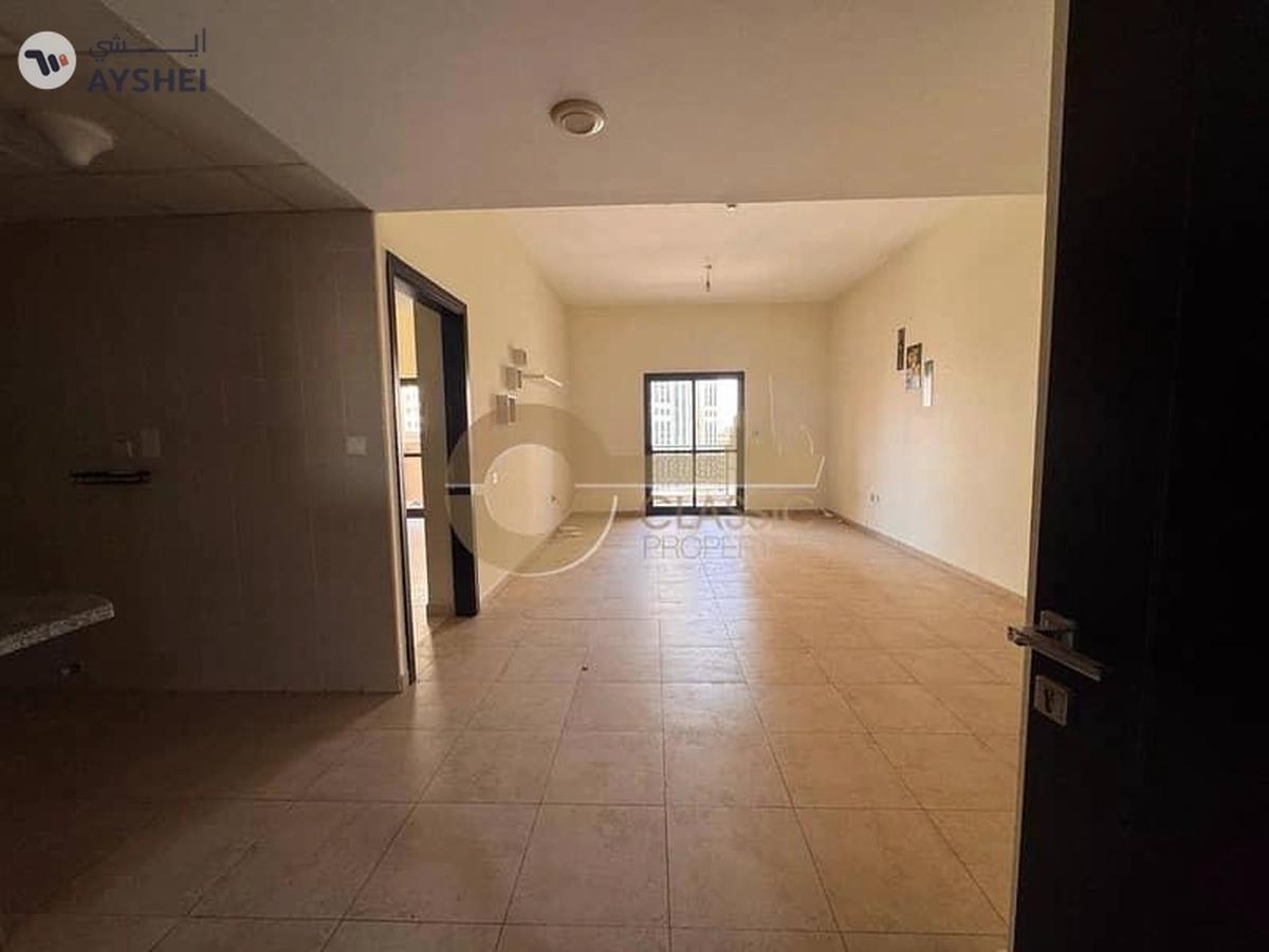 One Bedroom Apartment | Balcony | Silicon Gates 1-0-0