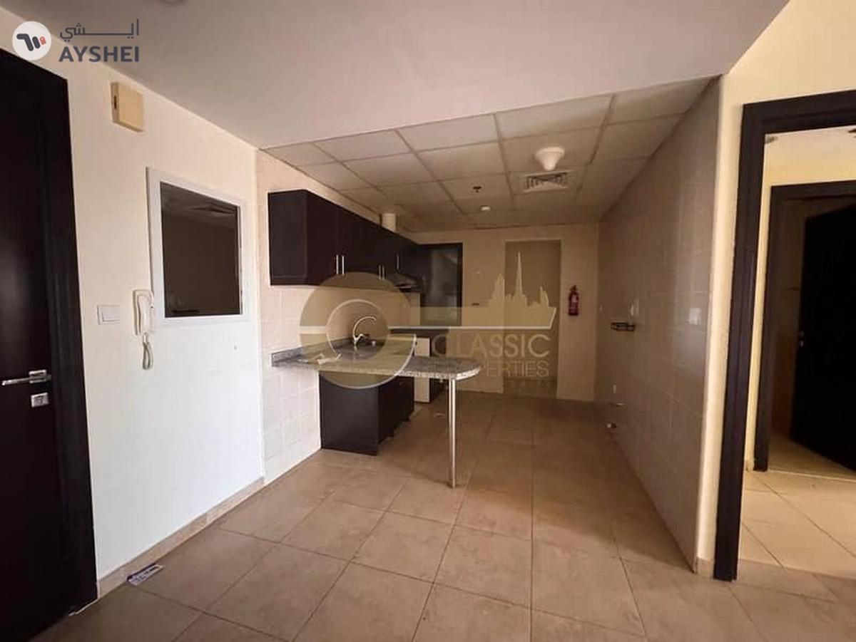 One Bedroom Apartment | Balcony | Silicon Gates 1-4-4