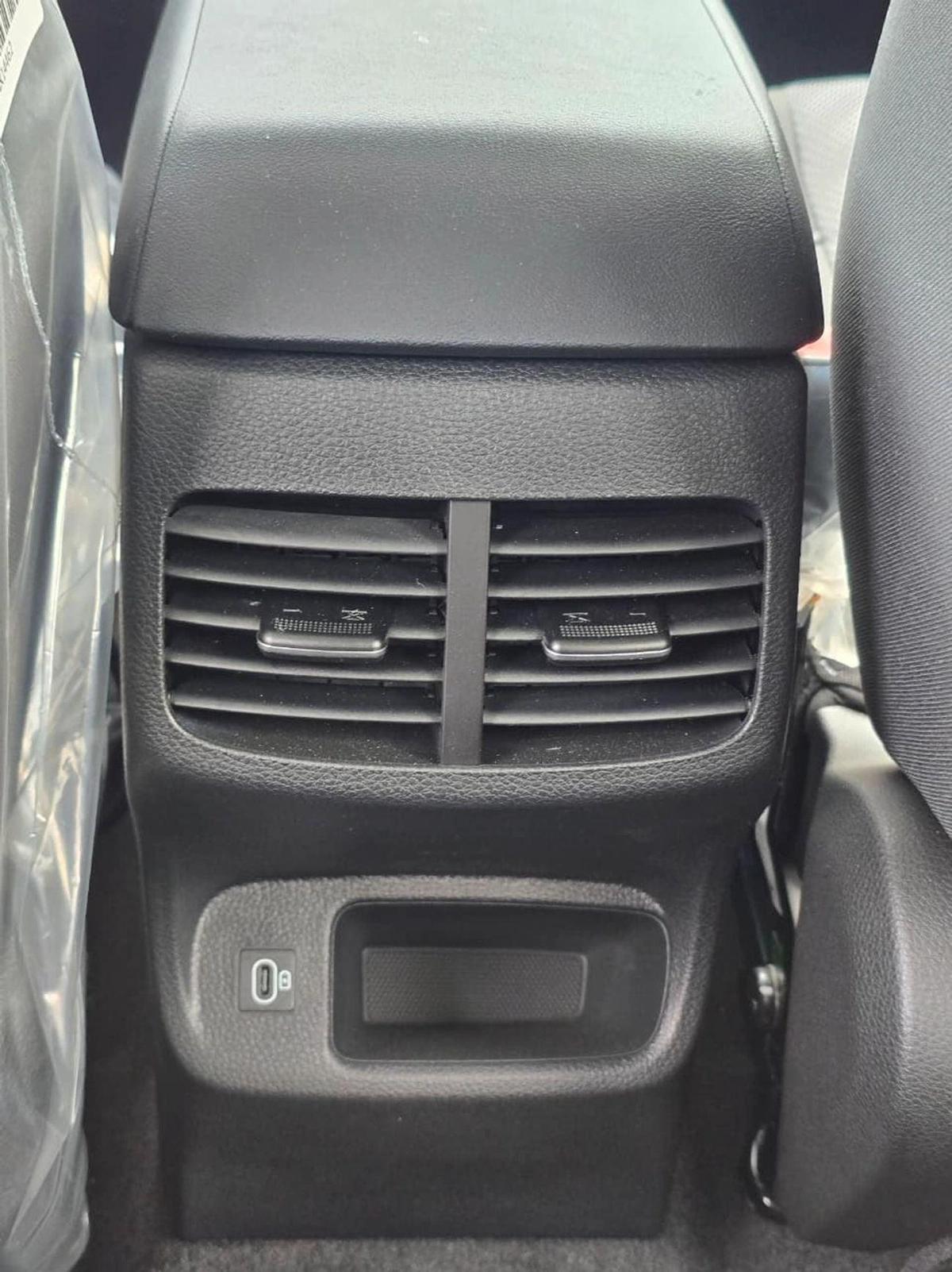 Kia Seltos 1.5L-14-14