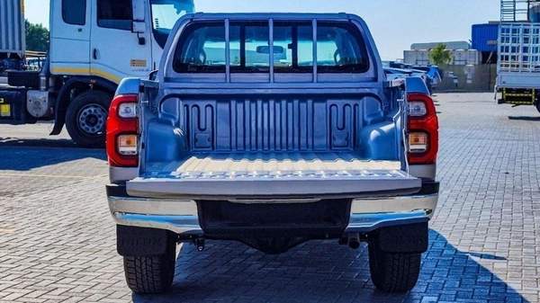 Toyota Hilux HILUX 2.4L AT DIESEL Full option 2024 0KM