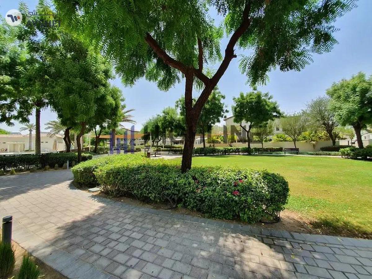 6 Bedroom | Massive Mansion | Prime Location-14-14