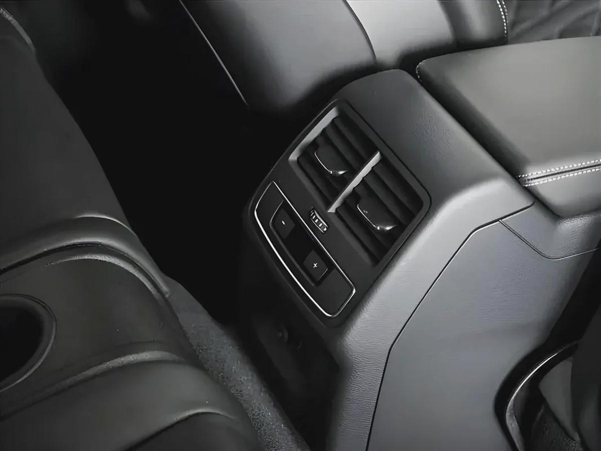 AED 3,400 Monthly No down payment - 2023 Audi S5 3.0 TFSI quattro - American Specs - Convertible-12-12