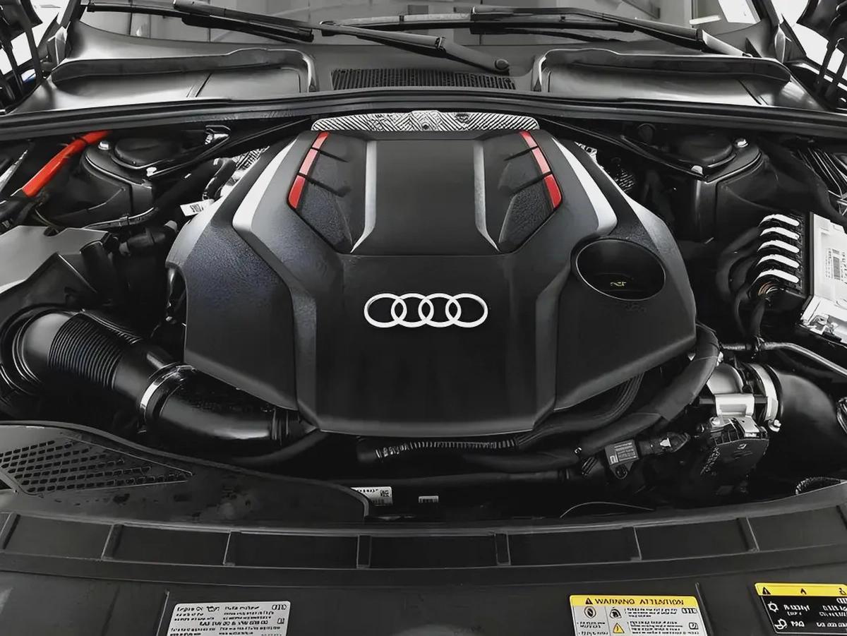AED 3,400 Monthly No down payment - 2023 Audi S5 3.0 TFSI quattro - American Specs - Convertible-13-13