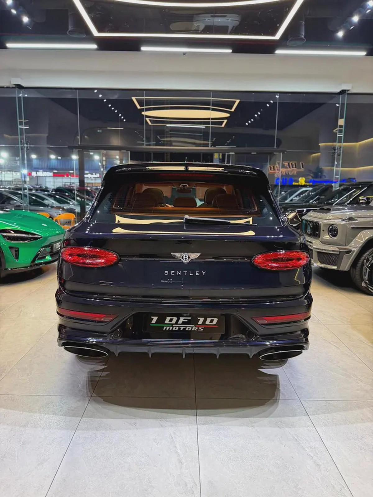 2021 Bentley Bentayga W12 Speed - GCC Specs - Pristine Condition-With full service history-3-3