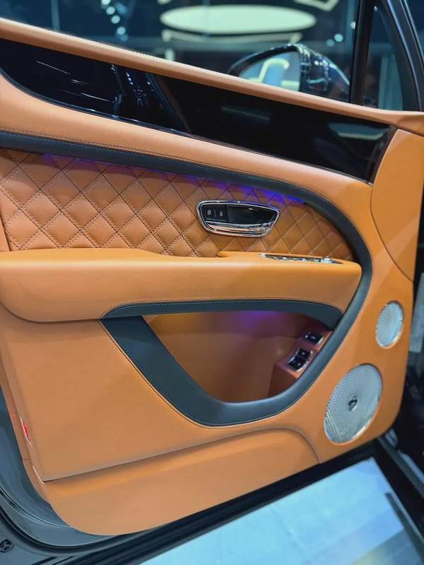 2021 Bentley Bentayga W12 Speed - GCC Specs - Pristine Condition-With full service history