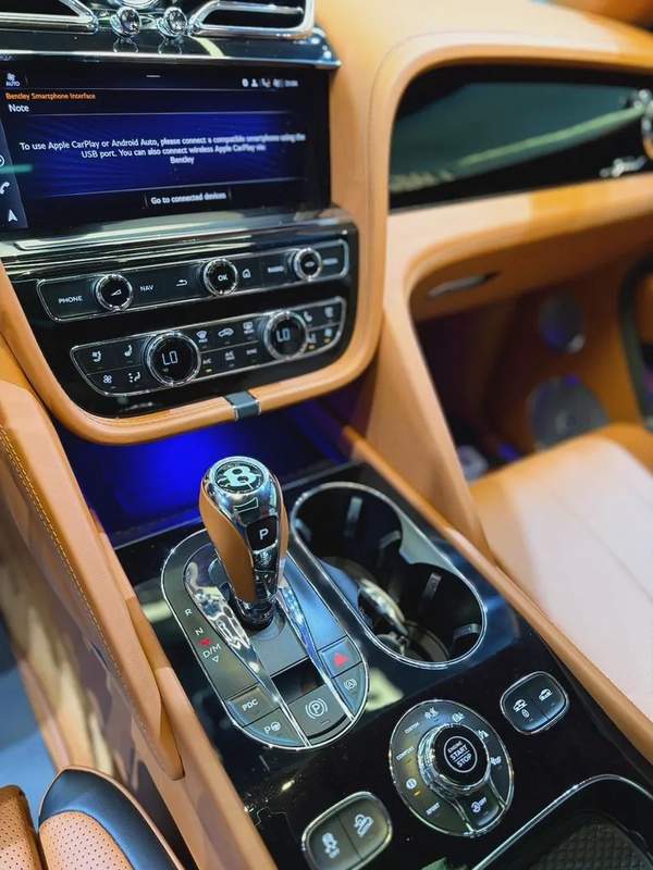 2021 Bentley Bentayga W12 Speed - GCC Specs - Pristine Condition-With full service history