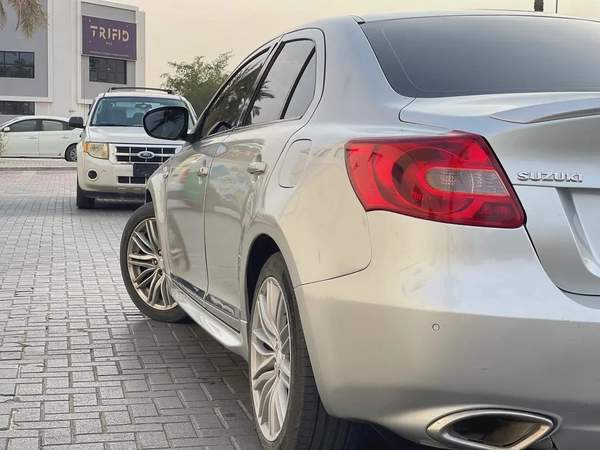 SUZUKI | KIZASHI | 2014 | GCC | 2.4L 4-CYLINDERS