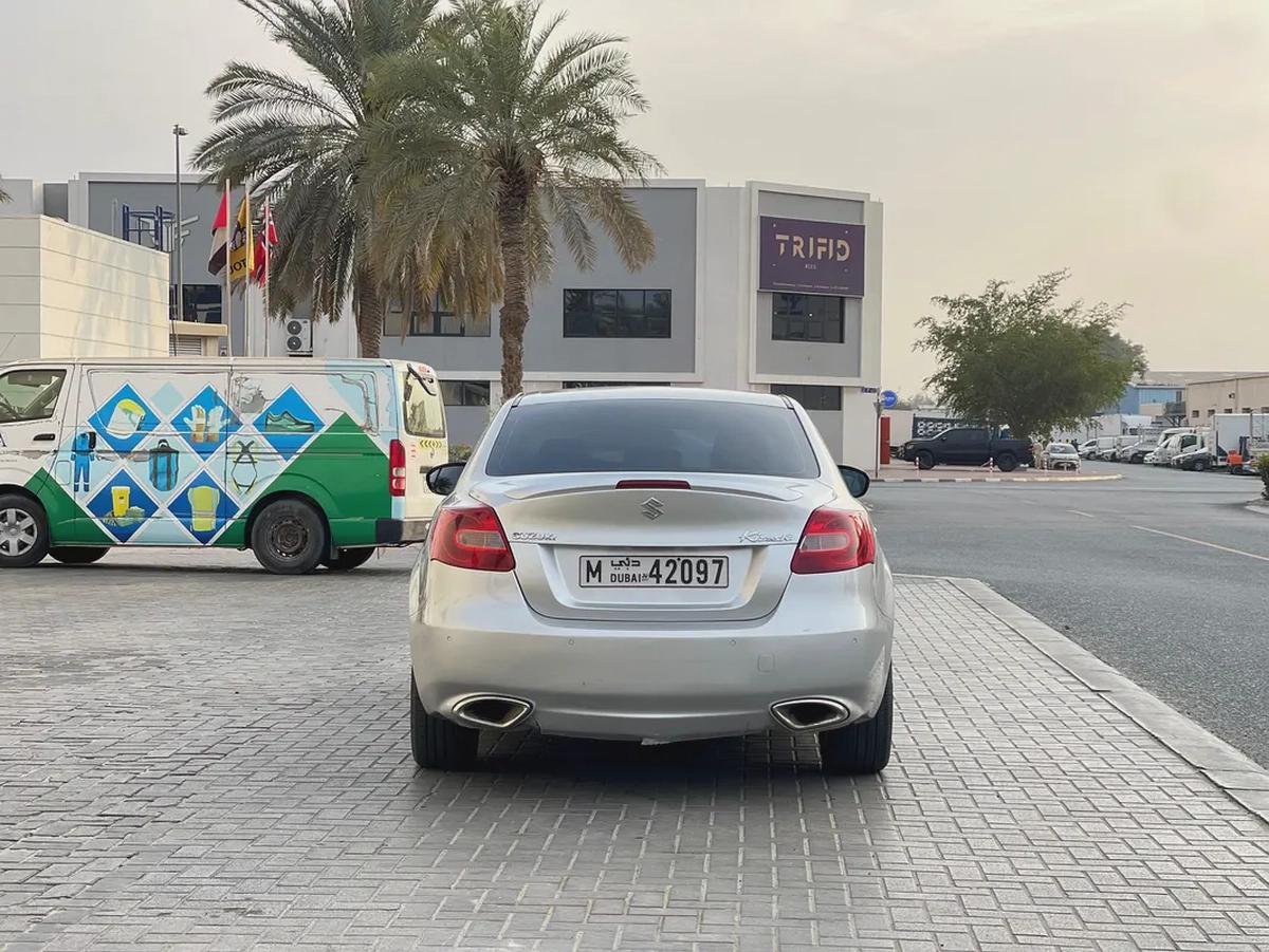 SUZUKI | KIZASHI | 2014 | GCC | 2.4L 4-CYLINDERS-8-8