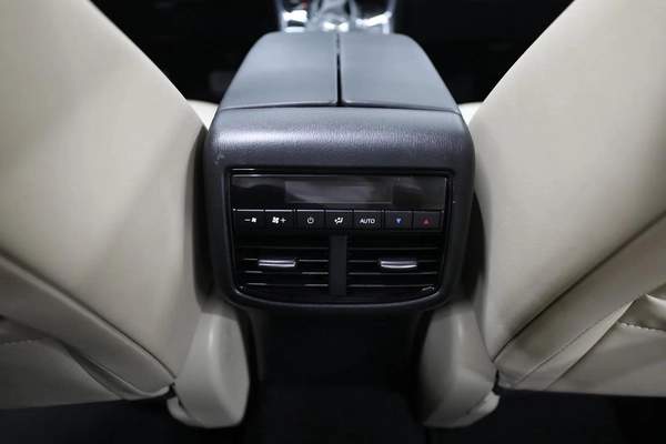 GCC | CX9 | 1,150 AED Montly | Free Insurance and Registration | 0 Downpayment