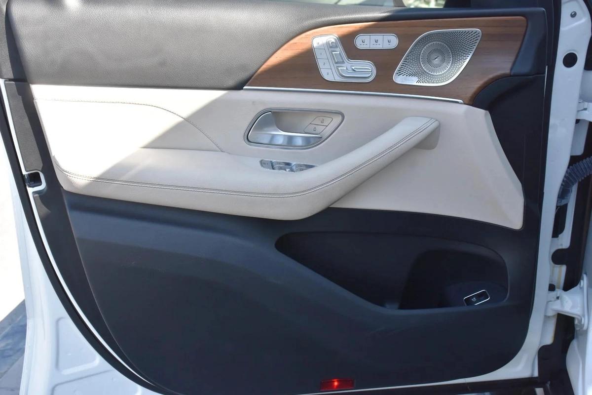 MERCEDES BENZ GLS450 AMG 4MATIC 2024 | WHITE-3-3