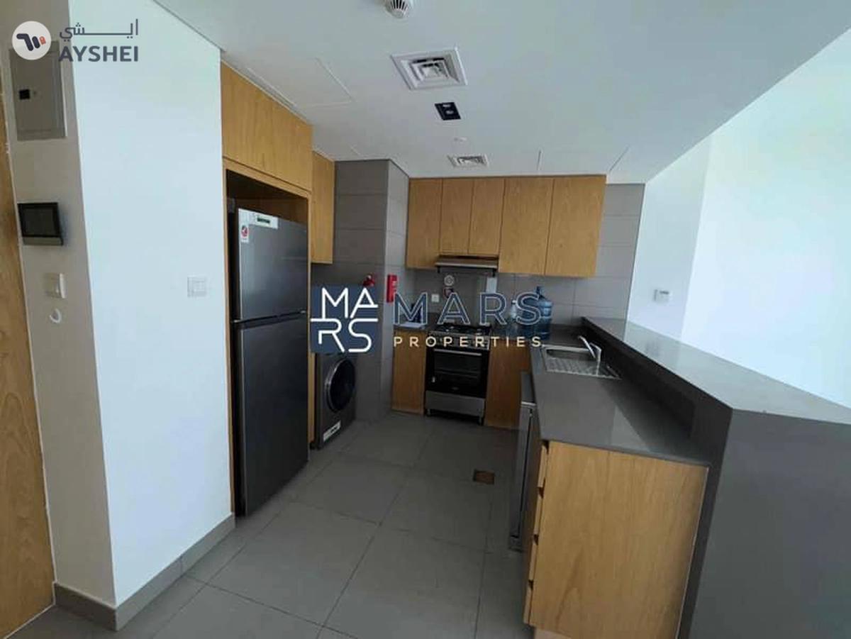 Luxurious // Specious // With Big Balcony-1-1