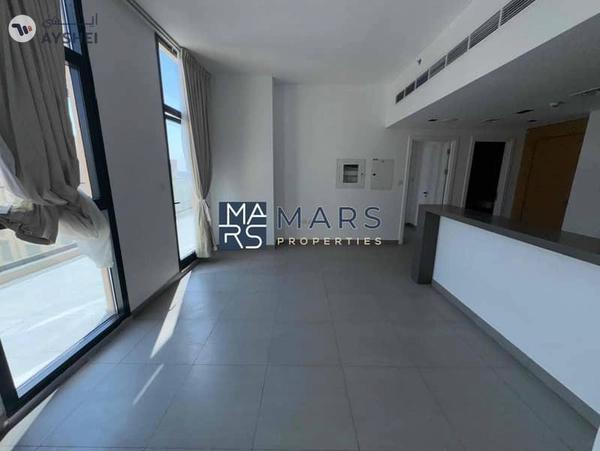 Luxurious // Specious // With Big Balcony