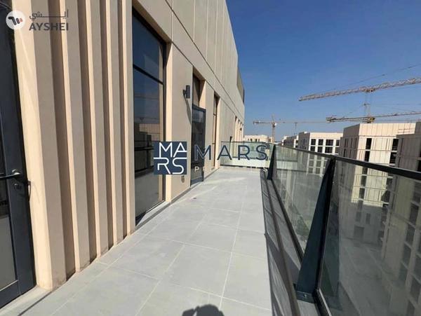 Luxurious // Specious // With Big Balcony