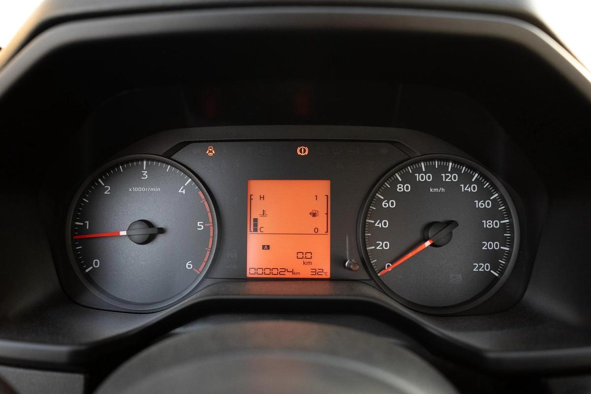 MITSUBISHI L200 2.4L DIESEL 4X4 SINGLE CAB 2026 | BRAND NEW-17-17