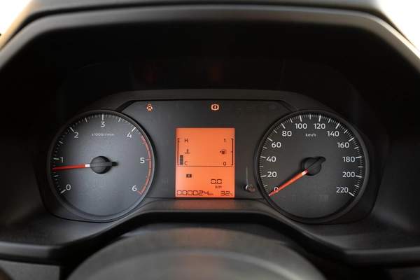 MITSUBISHI L200 2.4L DIESEL 4X4 SINGLE CAB 2026 | BRAND NEW