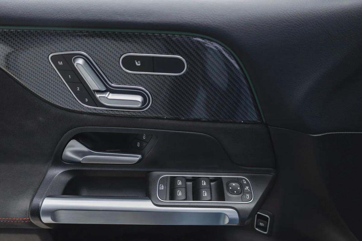 Mercedes-Benz GLB 35 AMG 2020-7-7