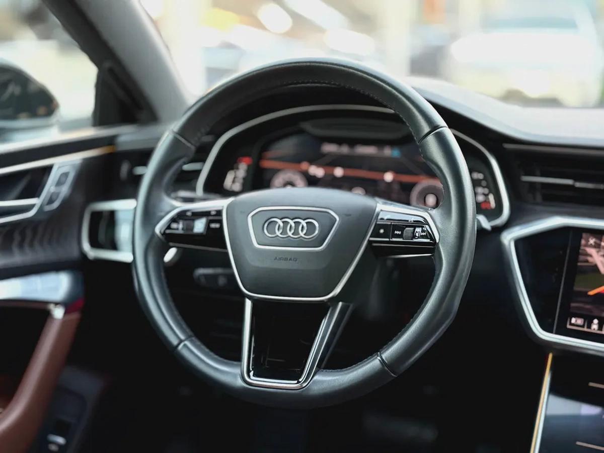 Audi A7 S-Line 2020 - GCC Specs - Excellent Condition-7-7