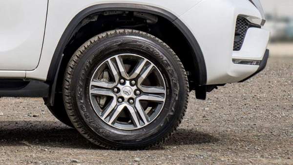 Toyota Fortuner 2.4 diesel