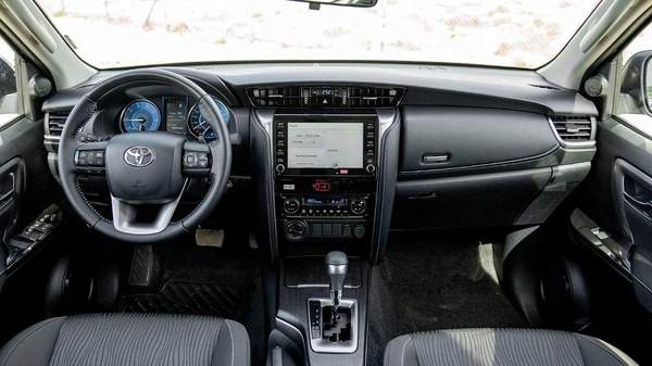 Toyota Fortuner 2.4 diesel