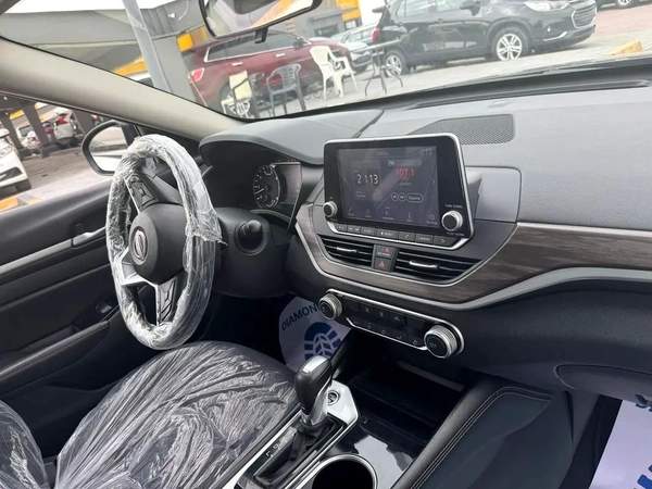 2023 Nissan Altima SV - American Specs - GCC Ready!