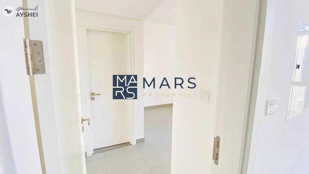 Spacious | Community View | Open Kitchen-17-17