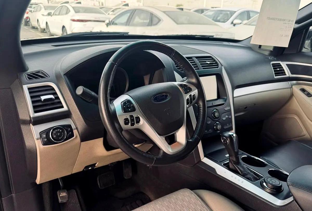 FORD EXPLORER XLT | 2014 | ONLY : 74941 KM | JAPAN IMPORT | CLEAN TITLE-7-7