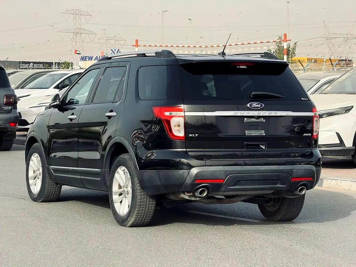 FORD EXPLORER XLT | 2014 | ONLY : 74941 KM | JAPAN IMPORT | CLEAN TITLE-9-9