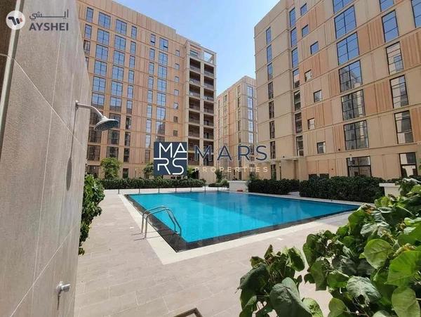 Sweet Studio | Mid Floor | Community View |