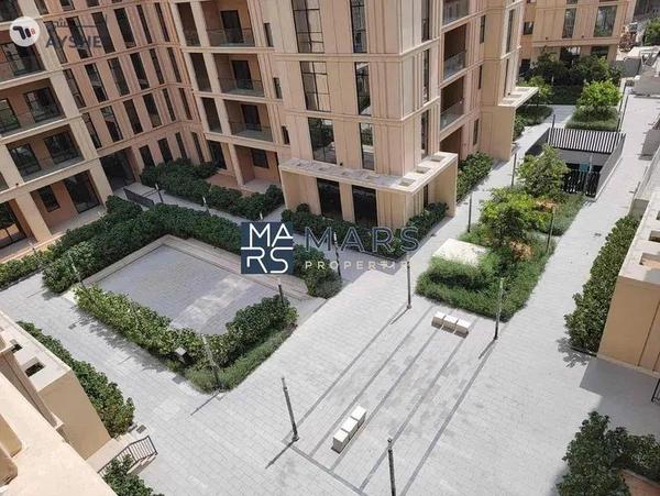 Sweet Studio | Mid Floor | Community View |