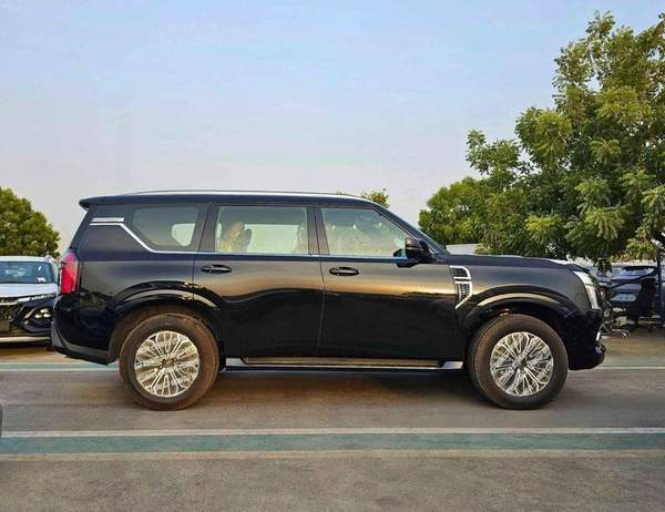 Nissan Patrol SE PLATINUM / 3.8L V6 / PWR SEATS WITH 360* CAMERA / HEADUP DISPLAY / FULL OPTION (CODE # SE PLATINU