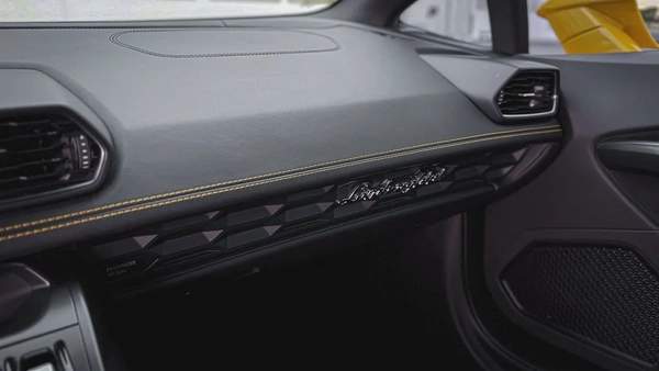 2017 Lamborghini Huracan | 29,000 kms