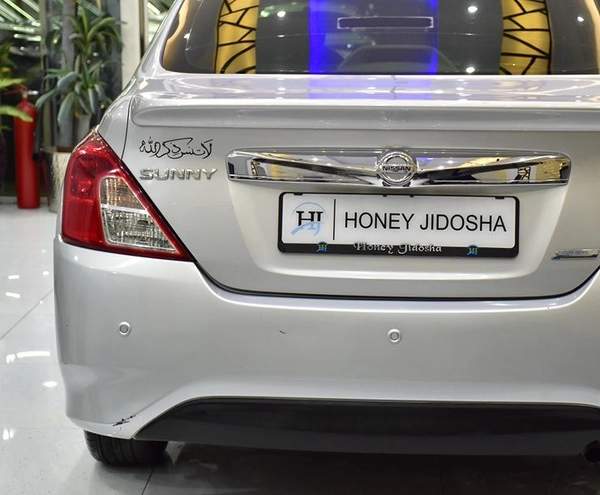 Nissan Sunny ( 2016 Model ) in Silver Color GCC Specs