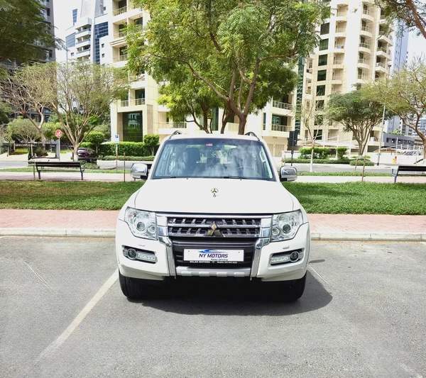 ZERO ACCIDENT II LIKE NEW II FULL SERVICE AVAILABLE II 0 FAULT II GCC Specs - Excellent Condition