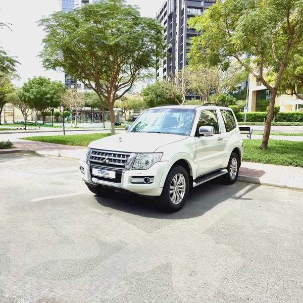 ZERO ACCIDENT II LIKE NEW II FULL SERVICE AVAILABLE II 0 FAULT II GCC Specs - Excellent Condition