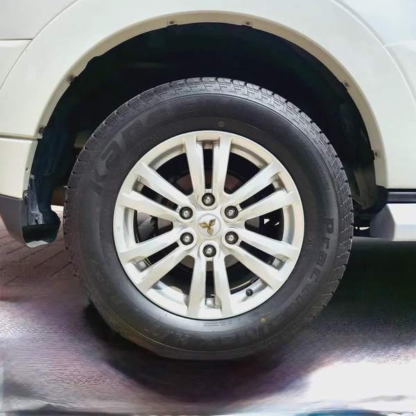 ZERO ACCIDENT II LIKE NEW II FULL SERVICE AVAILABLE II 0 FAULT II GCC Specs - Excellent Condition