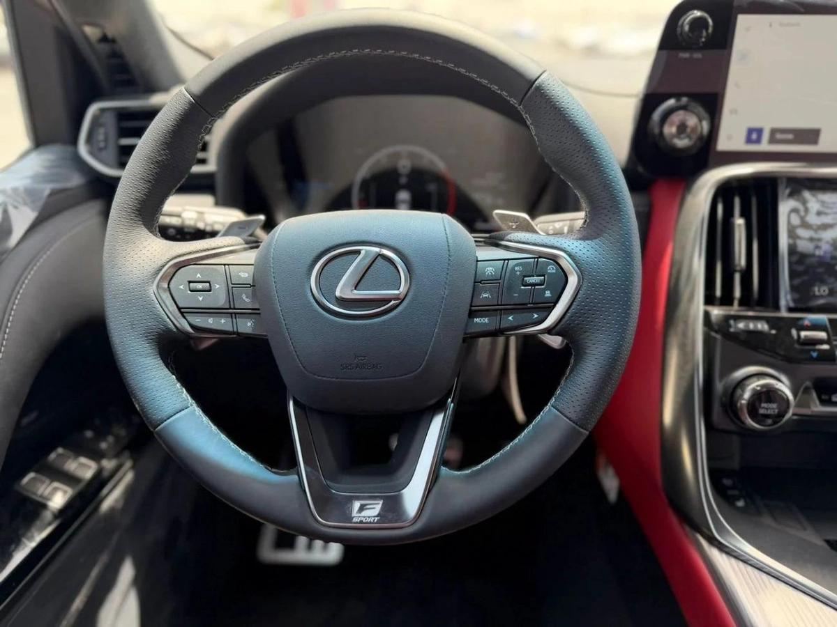 Lexus LX600 Fsport 3.5L twin turbo Model 2026-8-8