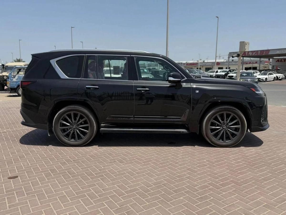 Lexus LX600 Fsport 3.5L twin turbo Model 2026-3-3