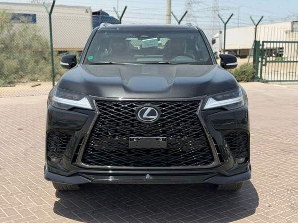 Lexus LX600 Fsport 3.5L twin turbo Model 2026