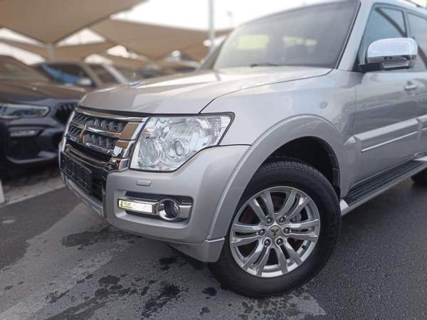 Mitsubishi Pajero GLS Highline 3.8L (274 HP) GLS Highline 3.8L full option