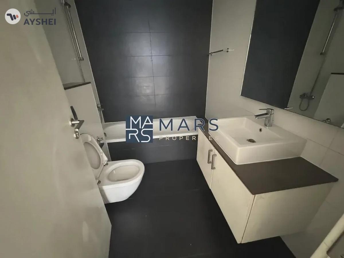 Modern with Stunning Views – Your New Home Awaits-3-3