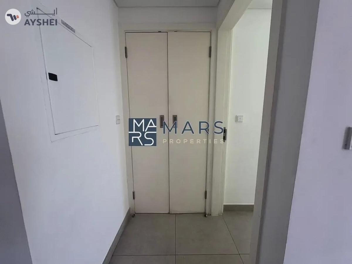 Modern with Stunning Views – Your New Home Awaits-4-4