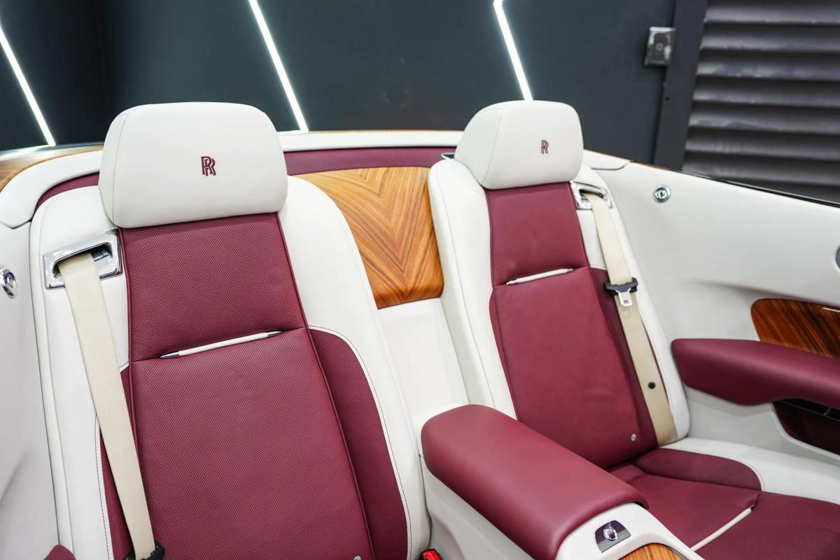 Rolls-Royce Dawn-9-9